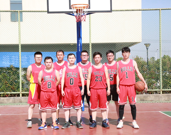 bw必威西汉姆联官方网站健儿尽展风采&mdash;&mdash;新站高新区第八届职工篮球赛开赛