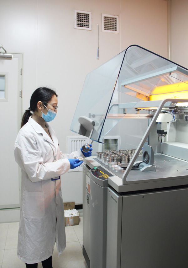 口罩新风尚--全塑鼻梁条