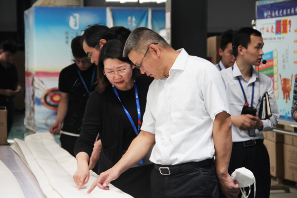 热烈欢迎海螺集团领导莅临bw必威西汉姆联官方网站参观指导