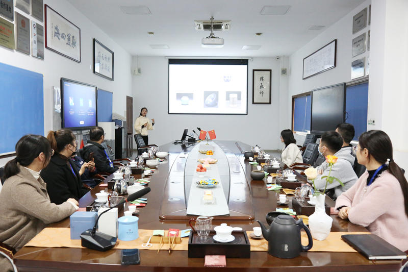 品茶韵  悟新思   bw必威西汉姆联官方网站开展茶艺培训活动